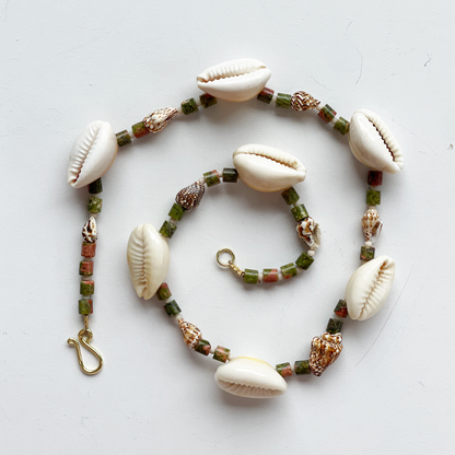 Conch collar